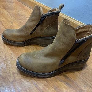 Bull boxer size 10 brown boots